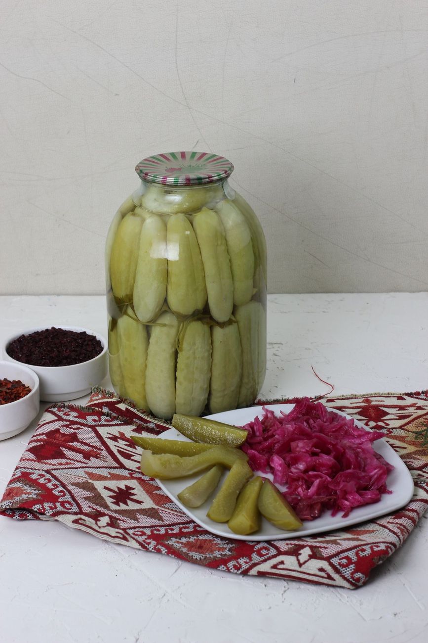 Nagy üveg kovászos uborka kaporral